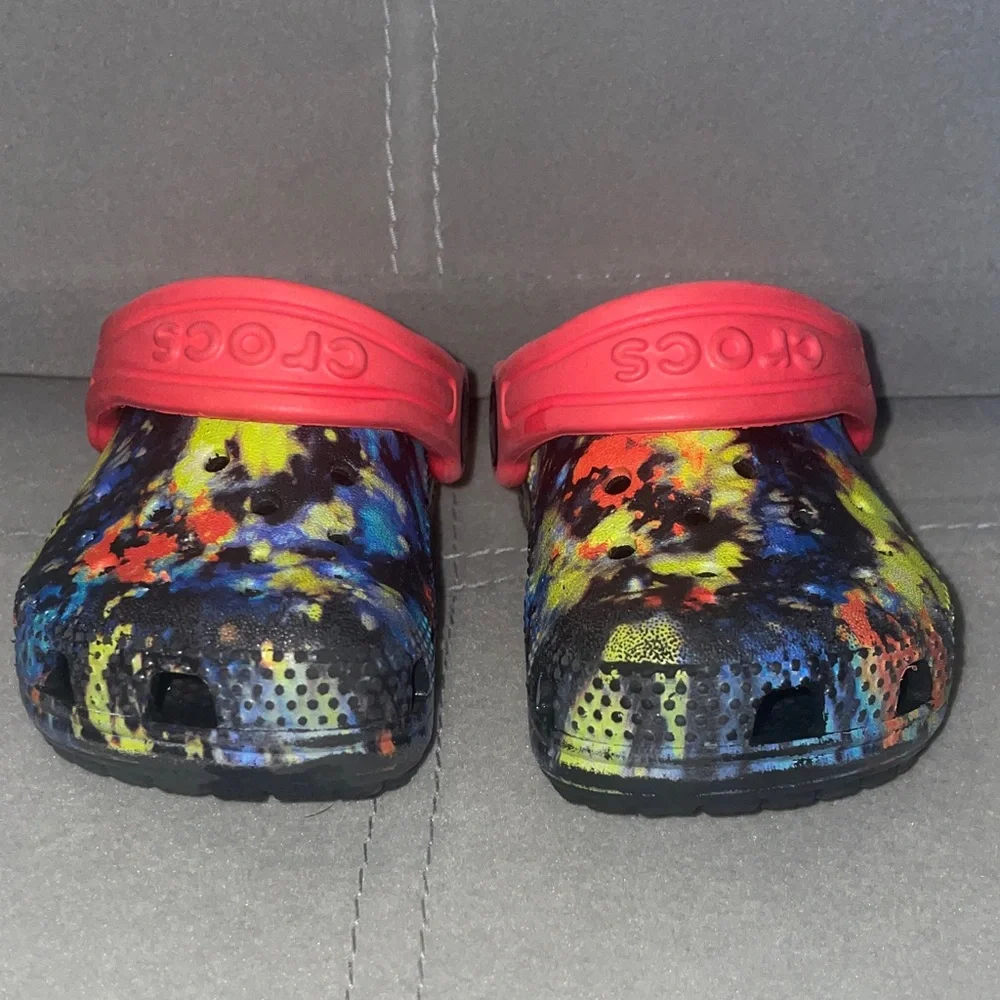 CROCS Kids Colorful Water Shoes with Red Strap